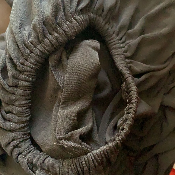 LONDON TIMES size 6 off shoulder soft black dress in excellent condition - Picture 5 of 8